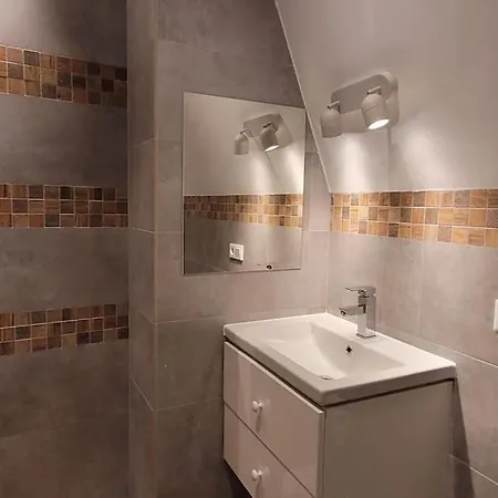 Klimatyczne Mieszkanie W Rynku Apartmán Vratislav