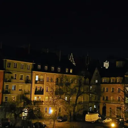 Klimatyczne Mieszkanie W Rynku Apartmán *